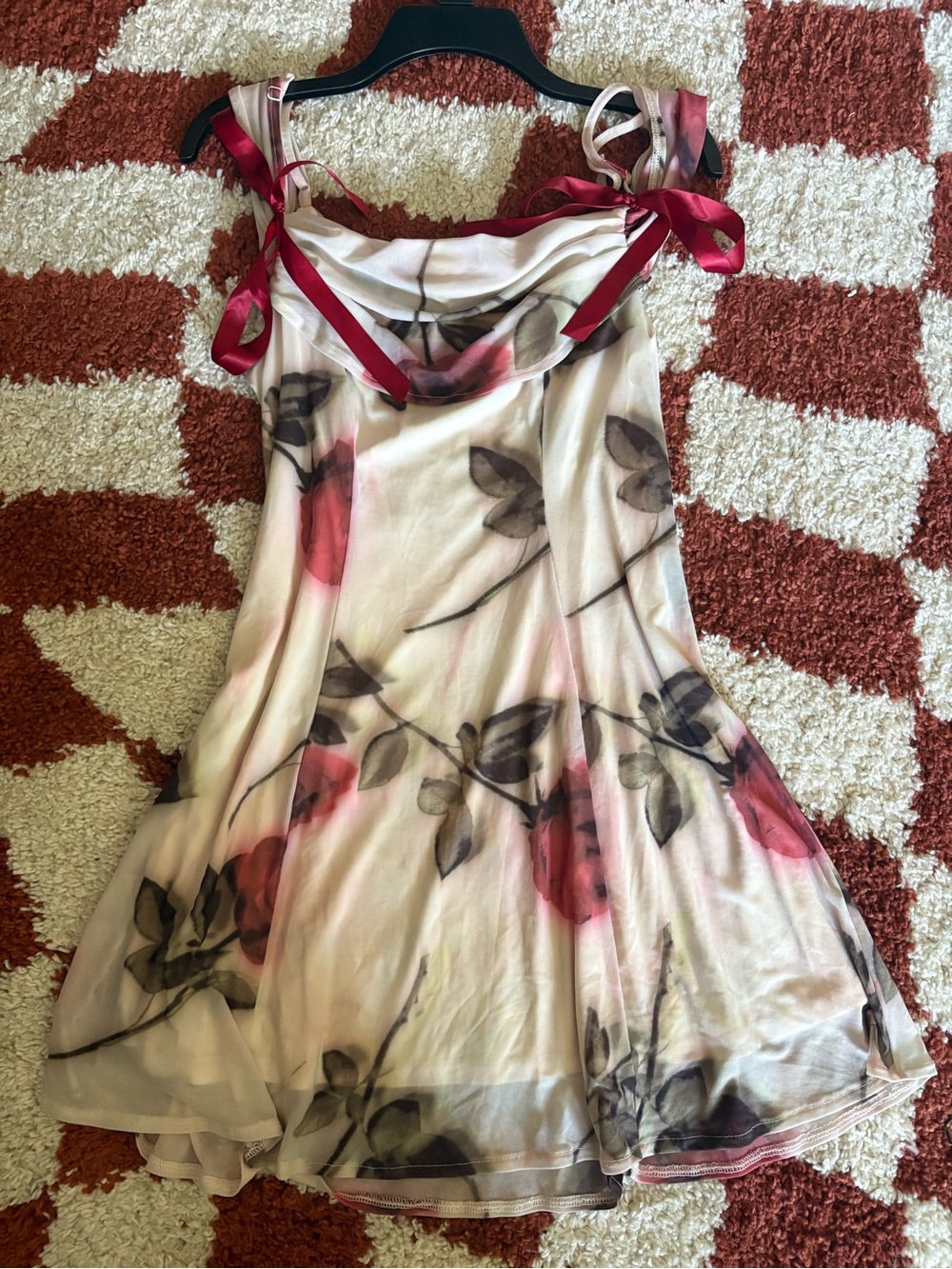 Kimchi Blue White Floral Mini Dress with Red Accents - Picture 4 of 8